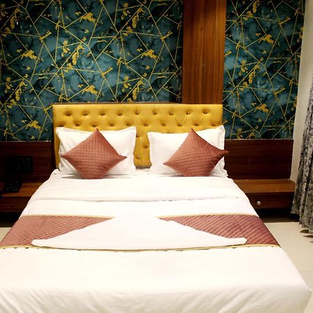 Hotel India Gate Narhe, Pune Dış mekan fotoğraf
